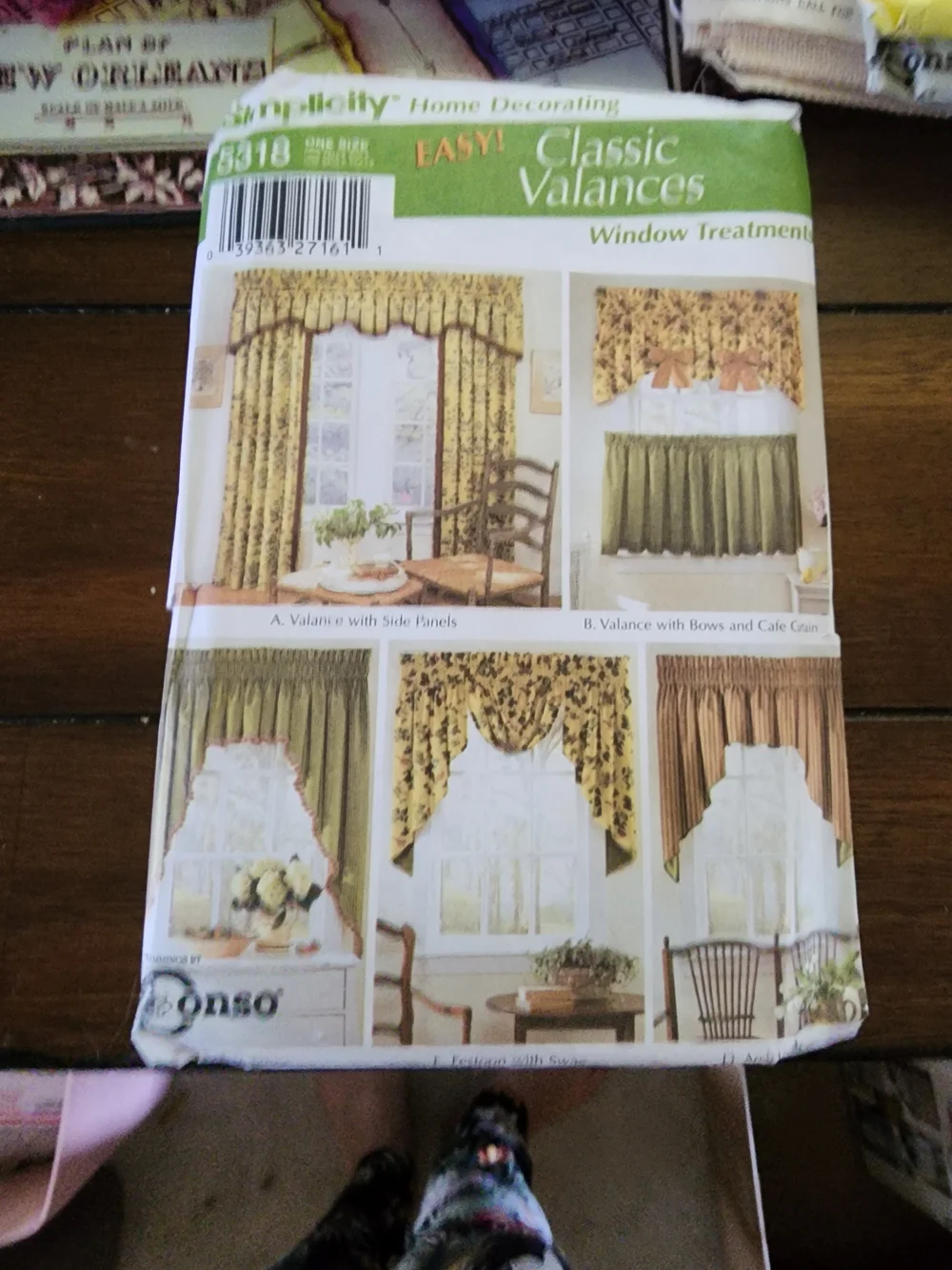 Simplicity Valances in Green and Yellow Floral Print Patterns 5318
